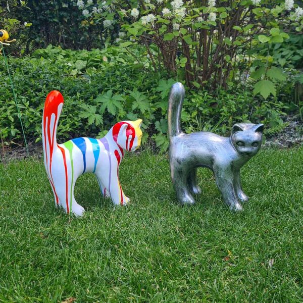 Kitty, mini kat wit splash en antiek zilver